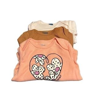 3- Old Navy Longsleeve Bodysuits 0-3 months baby